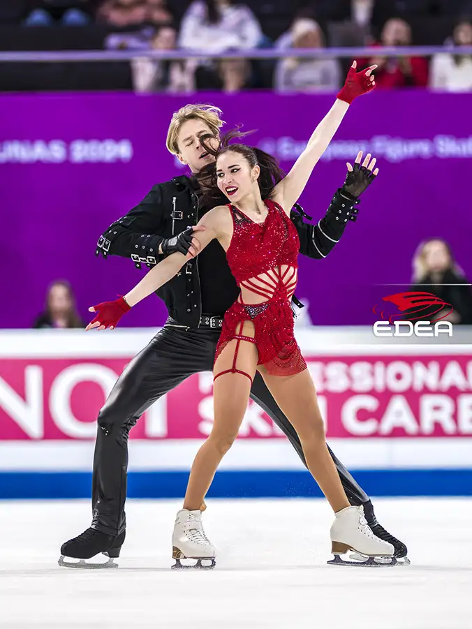 Ice Gallery Skates U.S.
